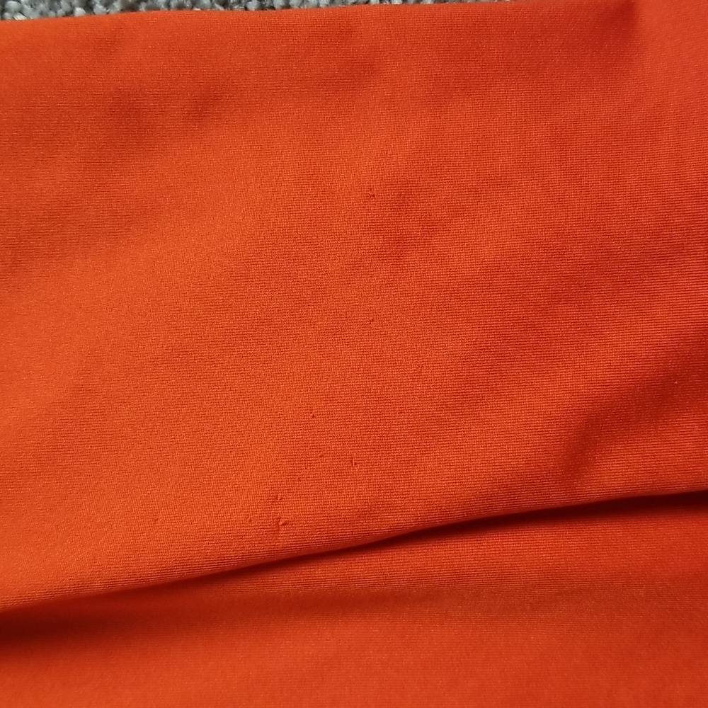 UNDER ARMOUR BASE LAYER - Picture 6 of 7